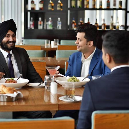 Отель Fairfield By Marriott Bengaluru Rajajinagar Экстерьер фото