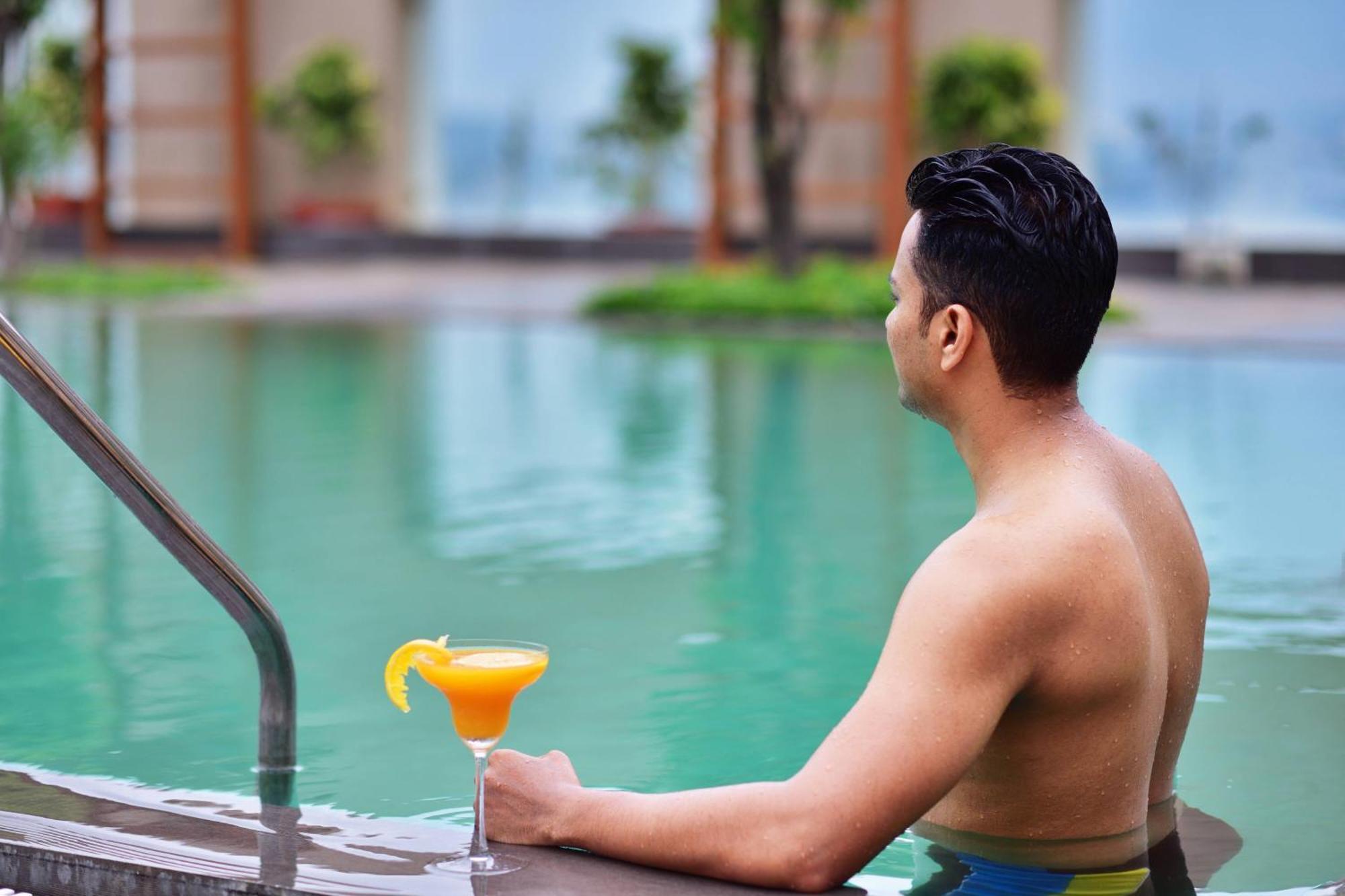 Отель Fairfield By Marriott Bengaluru Rajajinagar Экстерьер фото